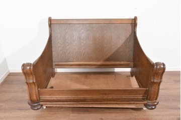 中古　オランダ輸入家具　オーク材の重厚なフレームと本革シートの質感が魅力の2人掛けソファ　定価約30万円相当　(R-085682)