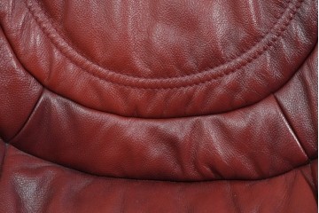 中古　オランダ輸入家具　オーク材の重厚なフレームと本革シートの質感が魅力の2人掛けソファ　定価約30万円相当　(R-085682)