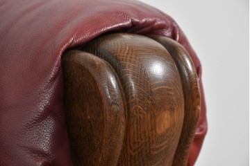 中古　オランダ輸入家具　オーク材の重厚なフレームと本革シートの質感が魅力の2人掛けソファ　定価約30万円相当　(R-085682)