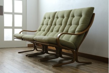 中古　美品　FUJI FURNITURE(冨士ファニチア)　Agio(アージオ)　オーク材　組み替え自由でインテリアの幅が広がるナチュラルモダンな3人掛けソファ　(R-085683)