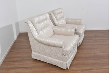 中古　超美品　特注品　国産職人手作り　某上場企業会長邸放出品　光沢のある織模様生地が上品なドレクセル風の一人掛けソファ2脚　製作費(1脚)約50万円　(R-085684)