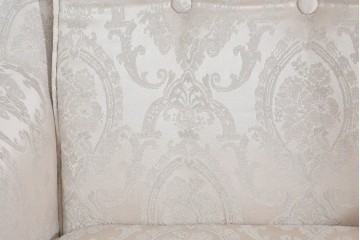 中古　超美品　特注品　国産職人手作り　某上場企業会長邸放出品　光沢のある織模様生地が上品なドレクセル風の一人掛けソファ2脚　製作費(1脚)約50万円　(R-085684)