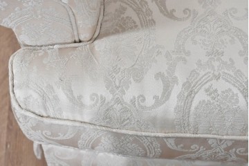 中古　超美品　特注品　国産職人手作り　某上場企業会長邸放出品　光沢のある織模様生地が上品なドレクセル風の一人掛けソファ2脚　製作費(1脚)約50万円　(R-085684)