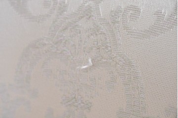 中古　超美品　特注品　国産職人手作り　某上場企業会長邸放出品　光沢のある織模様生地が上品なドレクセル風の一人掛けソファ2脚　製作費(1脚)約50万円　(R-085684)