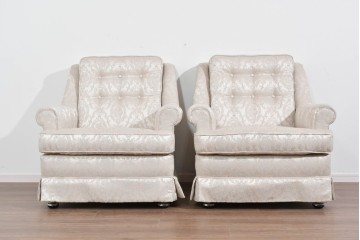 中古　超美品　特注品　国産職人手作り　某上場企業会長邸放出品　光沢のある織模様生地が上品なドレクセル風の一人掛けソファ2脚　製作費(1脚)約50万円　(R-085684)