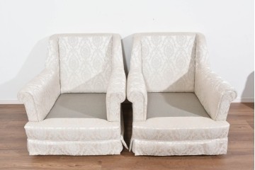 中古　超美品　特注品　国産職人手作り　某上場企業会長邸放出品　光沢のある織模様生地が上品なドレクセル風の一人掛けソファ2脚　製作費(1脚)約50万円　(R-085684)