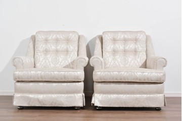 中古　超美品　特注品　国産職人手作り　某上場企業会長邸放出品　優雅な織り模様が映えるドレクセル風の一人掛けソファ2脚　製作費(1脚)約50万円　(R-085685)