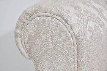 中古　超美品　特注品　国産職人手作り　某上場企業会長邸放出品　優雅な織り模様が映えるドレクセル風の一人掛けソファ2脚　製作費(1脚)約50万円　(R-085685)