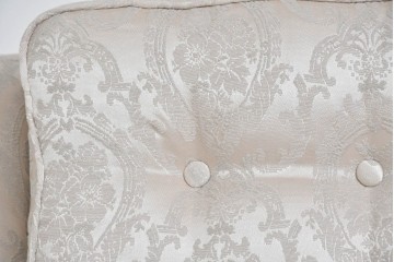 中古　超美品　特注品　国産職人手作り　某上場企業会長邸放出品　優雅な織り模様が映えるドレクセル風の一人掛けソファ2脚　製作費(1脚)約50万円　(R-085685)