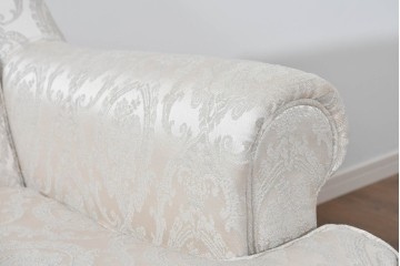 中古　超美品　特注品　国産職人手作り　某上場企業会長邸放出品　上品な織模様生地のドレクセル風の一人掛けソファ2脚　製作費(1脚)約50万円　(R-085686)