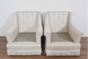 中古　超美品　特注品　国産職人手作り　某上場企業会長邸放出品　上品な織模様生地のドレクセル風の一人掛けソファ2脚　製作費(1脚)約50万円　(R-085686)