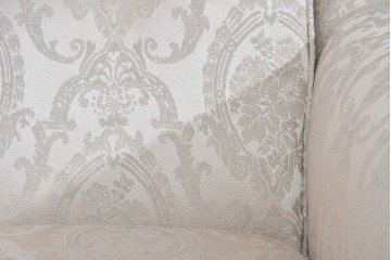 中古　超美品　特注品　国産職人手作り　某上場企業会長邸放出品　上品な織模様生地のドレクセル風の一人掛けソファ2脚　製作費(1脚)約50万円　(R-085686)