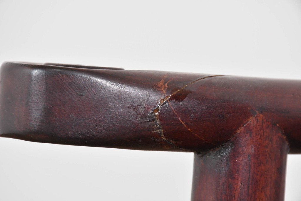 アジアンヴィンテージ　希少デザイン　花梨(カリン)材　螺鈿象嵌が美しい唐木のロッキングチェア　(R-085687)