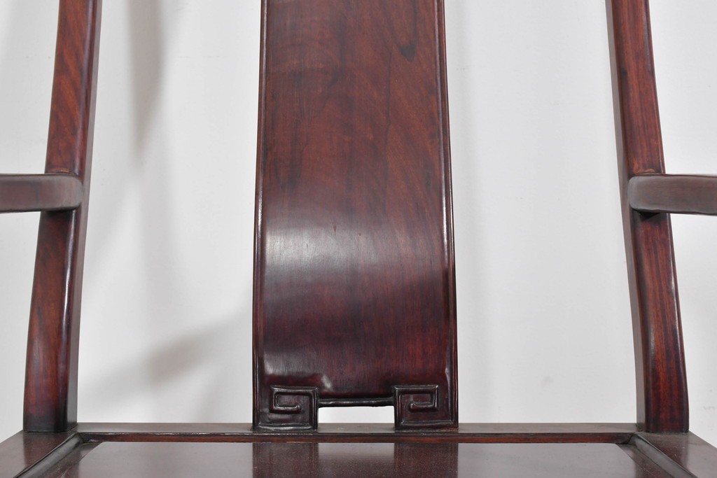 アジアンヴィンテージ　希少デザイン　花梨(カリン)材　螺鈿象嵌が美しい唐木のロッキングチェア　(R-085687)