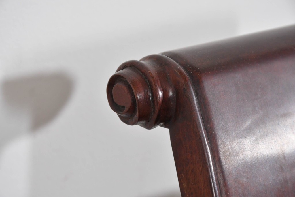 アジアンヴィンテージ　希少デザイン　花梨(カリン)材　螺鈿象嵌が美しい唐木のロッキングチェア　(R-085687)