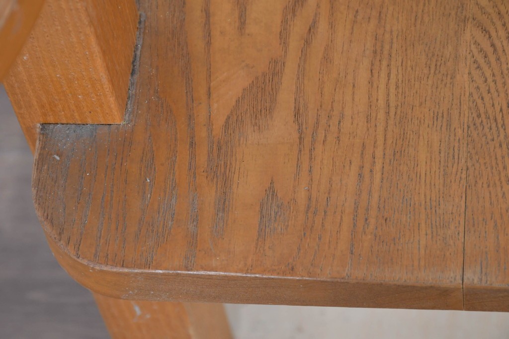 和製ヴィンテージ　国産　職人手作り　タモ無垢材　重厚でしっかりとした作りのアームチェア　(R-085688)