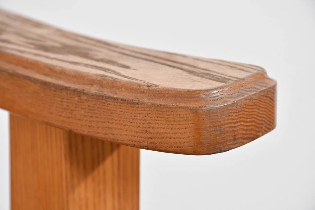 和製ヴィンテージ　国産　職人手作り　タモ無垢材　重厚でしっかりとした作りのアームチェア　(R-085688)