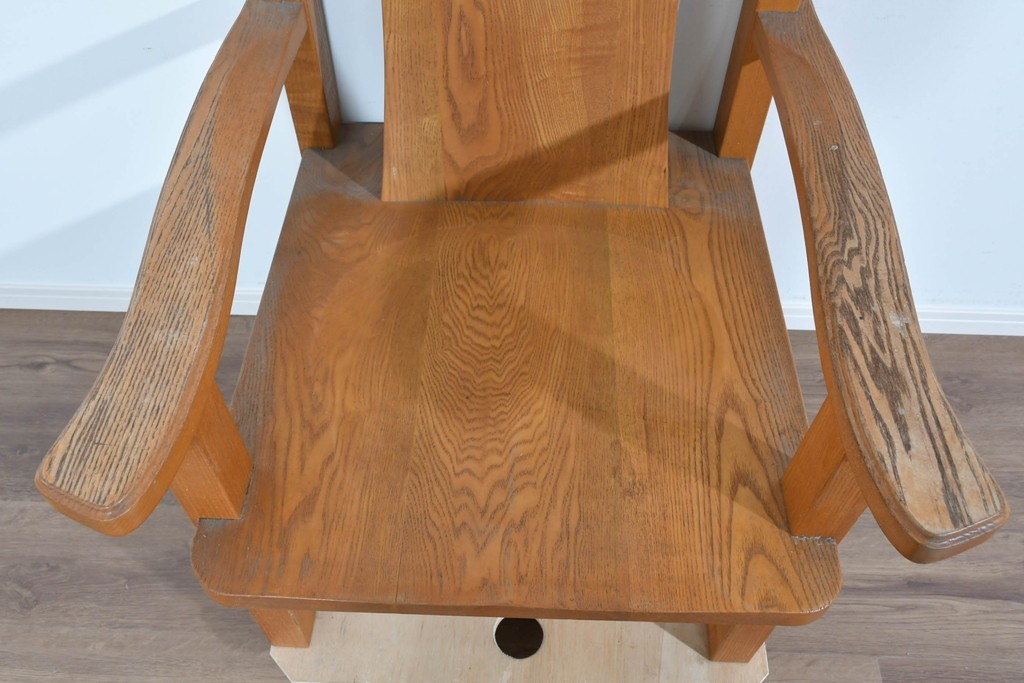 和製ヴィンテージ　国産　職人手作り　タモ無垢材　重厚でしっかりとした作りのアームチェア　(R-085688)