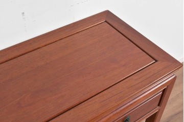 アジアンヴィンテージ　花梨材(カリン)　深みのある木肌と端正な框組が美しいコンソールテーブル　(R-085689)