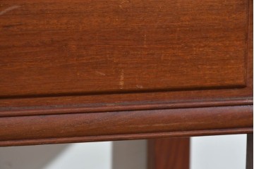アジアンヴィンテージ　花梨材(カリン)　深みのある木肌と端正な框組が美しいコンソールテーブル　(R-085689)