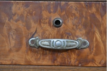 和製ヴィンテージ　左右非対称の引き出し構成が目を惹く小振りチェスト　(R-085690)