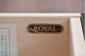 中古　美品　maruni(マルニ木工)　地中海ロイヤルシリーズ(ROYAL)　ガラス扉がアクセントになる落ち着いた佇まいのサイドボード　定価約55万円　(R-085691)