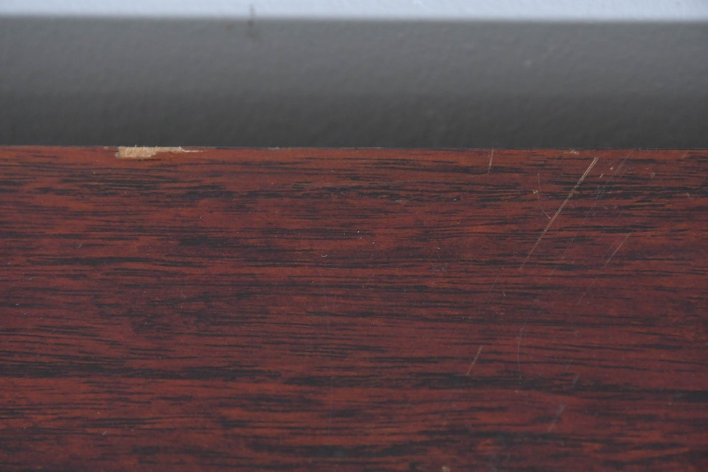 中古　アジア民芸家具　李朝デザイン　装飾性と機能性を兼ね備えた薬箪笥　(R-085694)