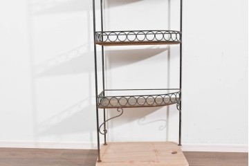 和製アンティーク　古い商店で使われていたアイアン製縦型コーナーラック　(R-085695)