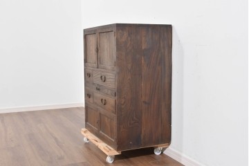 和製アンティーク　変わりデザイン!!　前面欅(ケヤキ)材の小振りな収納棚　(R-085698)