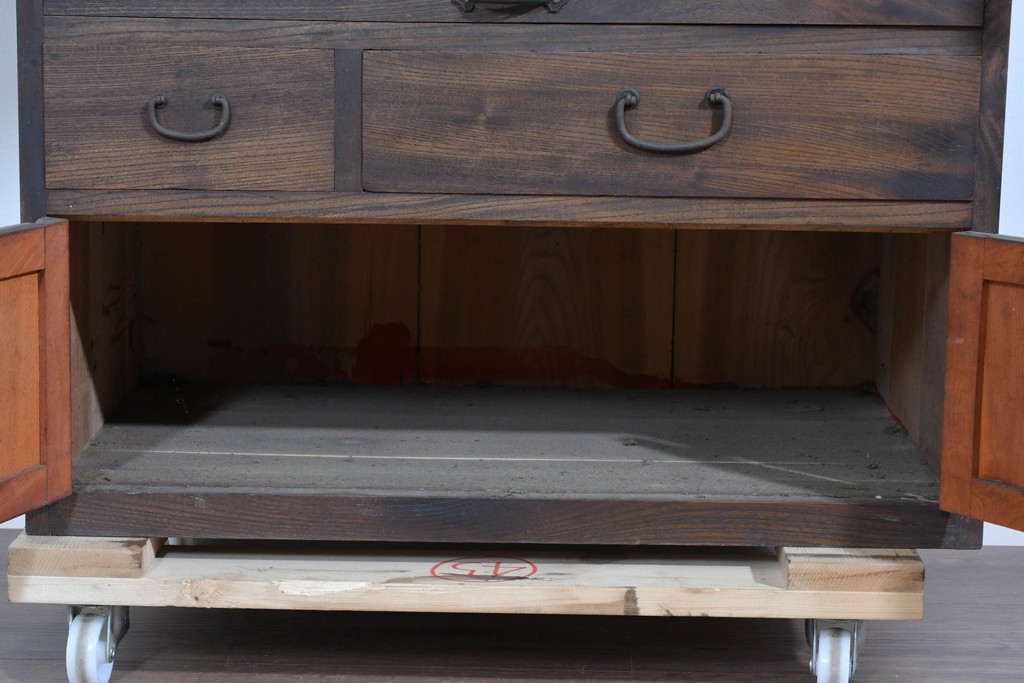 和製アンティーク　変わりデザイン!!　前面欅(ケヤキ)材の小振りな収納棚　(R-085698)