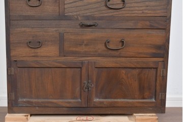 和製アンティーク　変わりデザイン!!　前面欅(ケヤキ)材の小振りな収納棚　(R-085698)