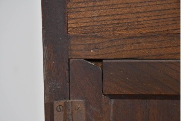 和製アンティーク　変わりデザイン!!　前面欅(ケヤキ)材の小振りな収納棚　(R-085698)