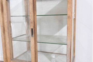 和製ヴィンテージ　古い木味の小振りな縦型ガラスケース　(R-085699)