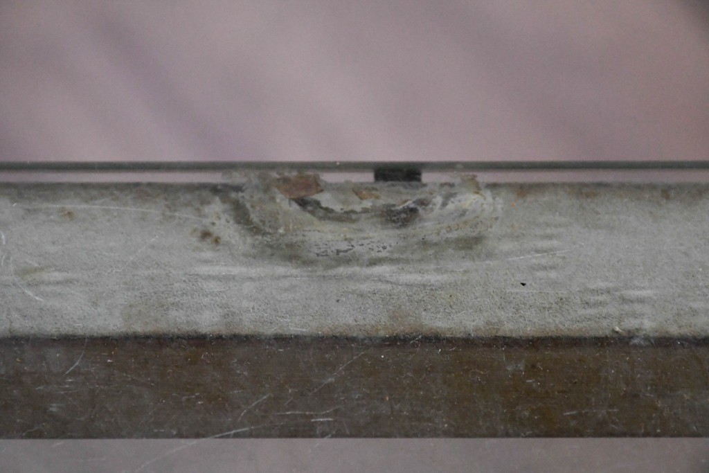 和製ヴィンテージ　古い木味の小振りな縦型ガラスケース　(R-085699)