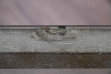 和製ヴィンテージ　古い木味の小振りな縦型ガラスケース　(R-085699)