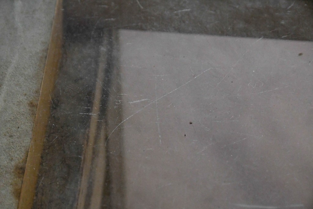 和製ヴィンテージ　古い木味の小振りな縦型ガラスケース　(R-085699)