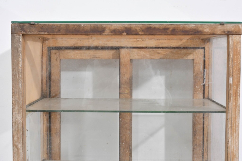 和製ヴィンテージ　古い木味の小振りな縦型ガラスケース　(R-085699)