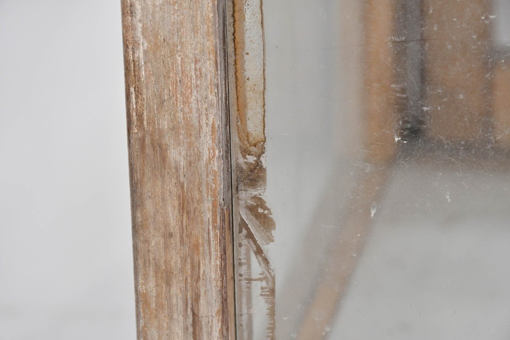 和製ヴィンテージ　古い木味の小振りな縦型ガラスケース　(R-085699)