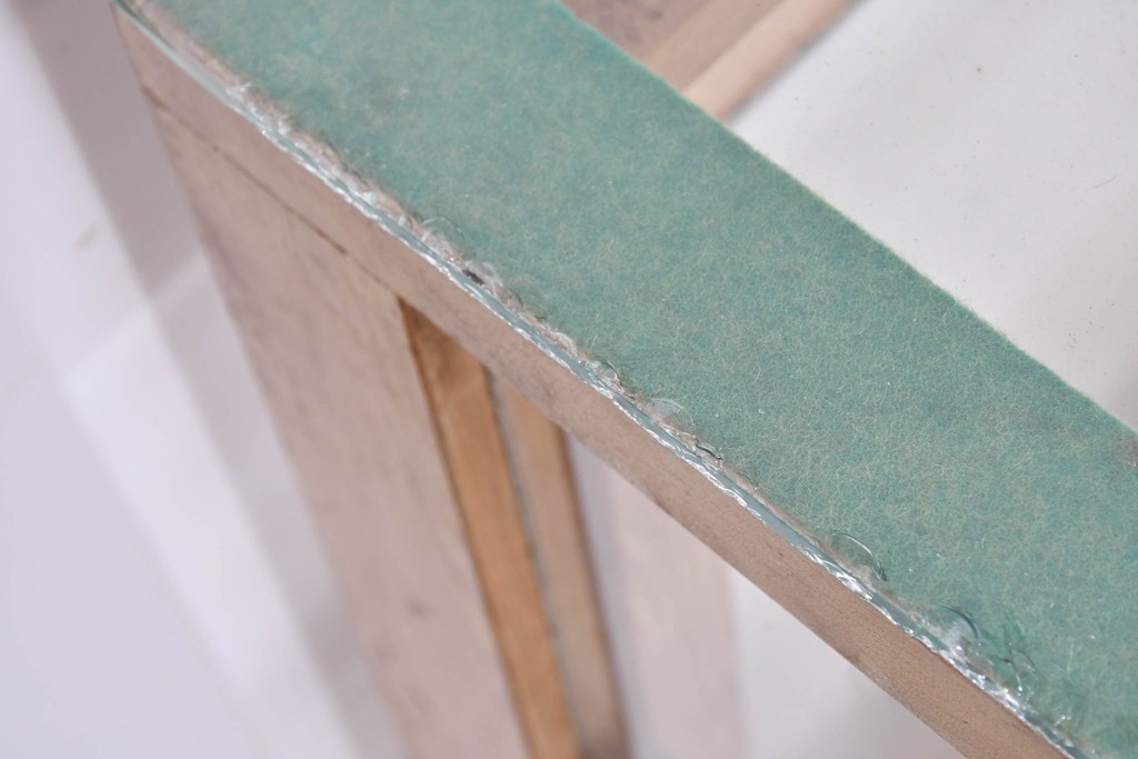 和製ヴィンテージ　木枠とガラスのシンプルな構成が魅力のガラスケース　(R-085700)