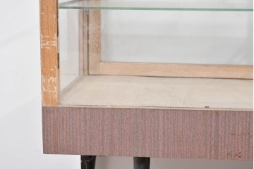 和製ヴィンテージ　木枠とガラスのシンプルな構成が魅力のガラスケース　(R-085700)