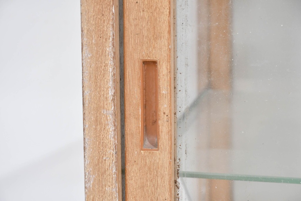 和製ヴィンテージ　木枠とガラスのシンプルな構成が魅力のガラスケース　(R-085700)