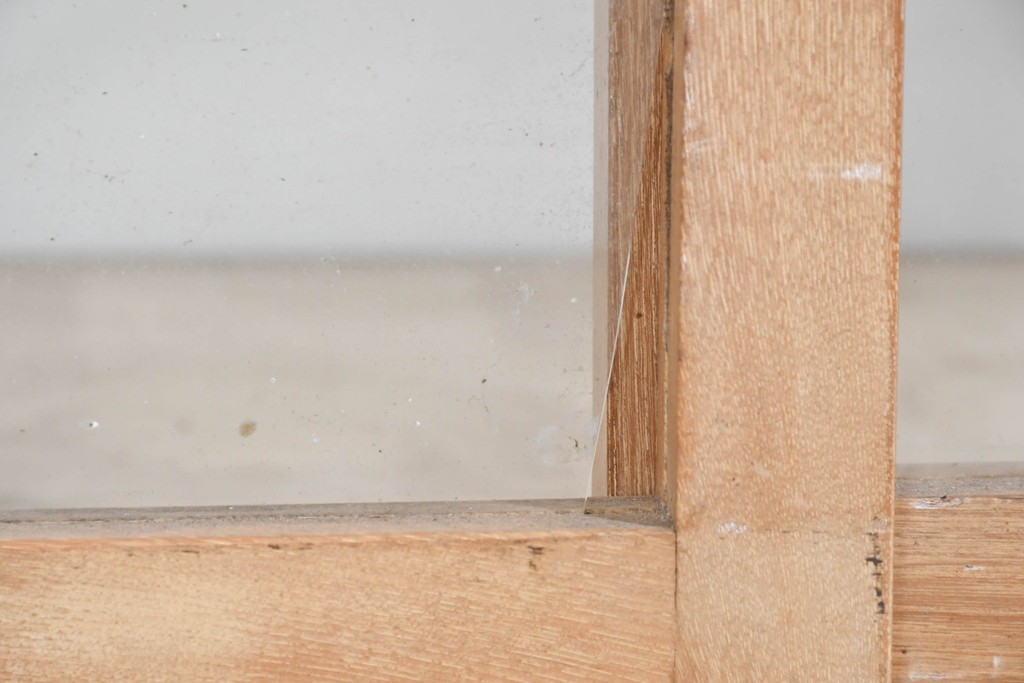 和製ヴィンテージ　木枠とガラスのシンプルな構成が魅力のガラスケース　(R-085700)