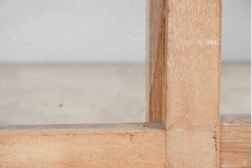 和製ヴィンテージ　木枠とガラスのシンプルな構成が魅力のガラスケース　(R-085700)