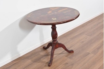 アジアンヴィンテージ　オリエンタル　風景画をあしらったティルトトップコーヒーテーブル　(R-085702)