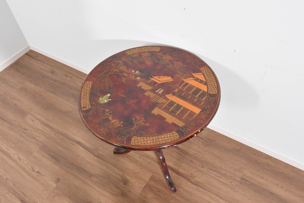 アジアンヴィンテージ　オリエンタル　風景画をあしらったティルトトップコーヒーテーブル　(R-085702)