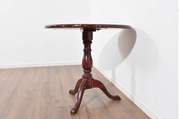 アジアンヴィンテージ　オリエンタル　風景画をあしらったティルトトップコーヒーテーブル　(R-085702)