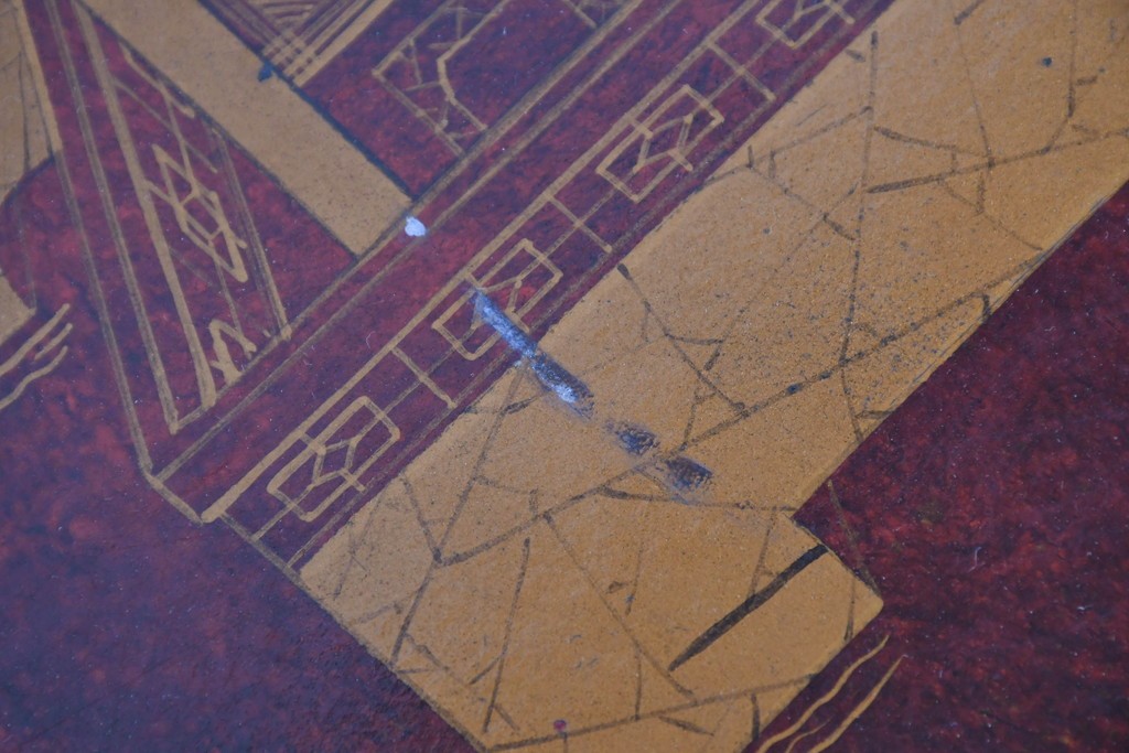 アジアンヴィンテージ　オリエンタル　風景画をあしらったティルトトップコーヒーテーブル　(R-085702)