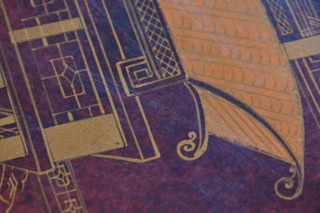 アジアンヴィンテージ　オリエンタル　風景画をあしらったティルトトップコーヒーテーブル　(R-085702)