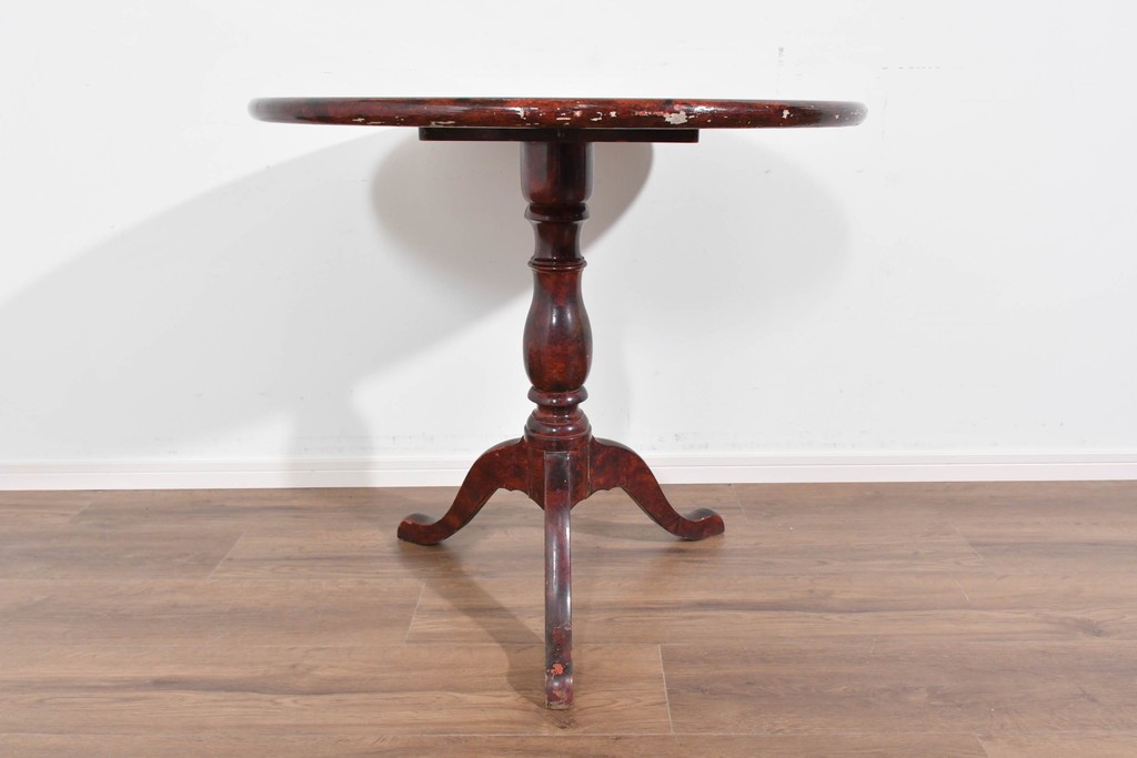 アジアンヴィンテージ　オリエンタル　風景画をあしらったティルトトップコーヒーテーブル　(R-085702)