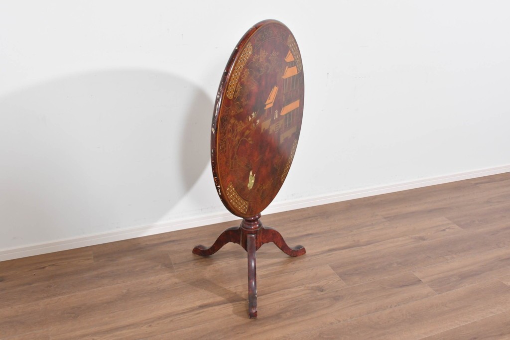 アジアンヴィンテージ　オリエンタル　風景画をあしらったティルトトップコーヒーテーブル　(R-085702)